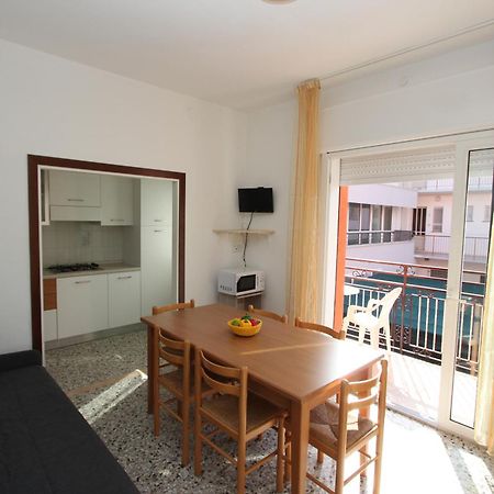 Graziano Apartment Бибионе Екстериор снимка